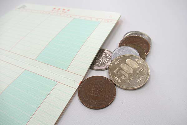 お金と通帳